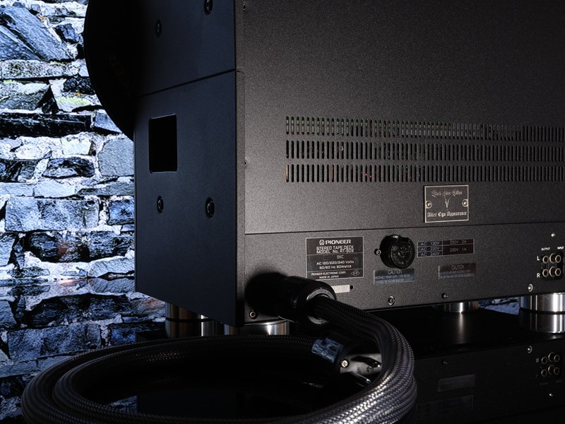 #Pioneer_RT-909# - #thesoundoftape# -#reeltoreel_tape# -#openreeltoreel#